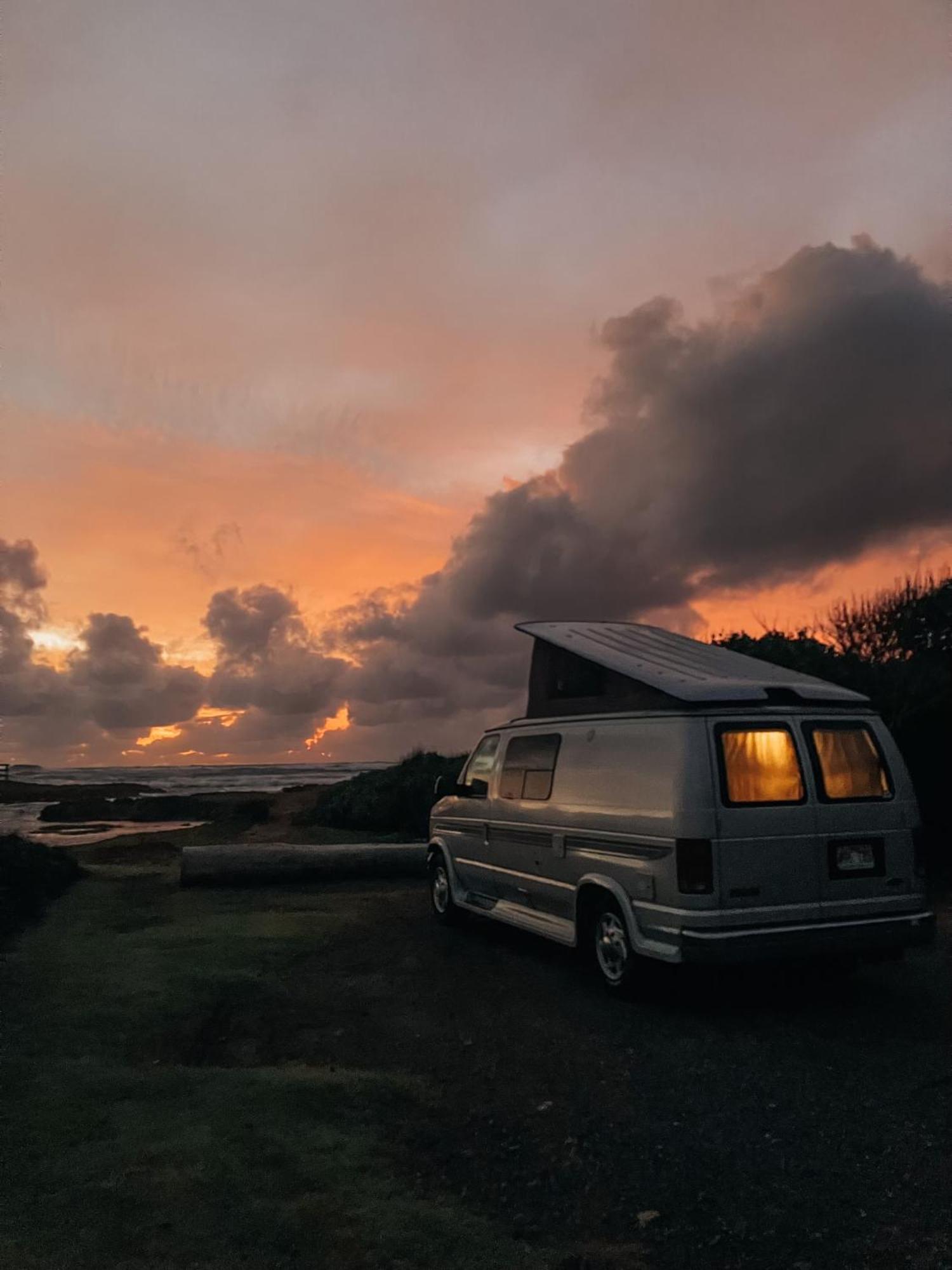 Oahu Camper Adventures Hotel Кайлуа Екстериор снимка